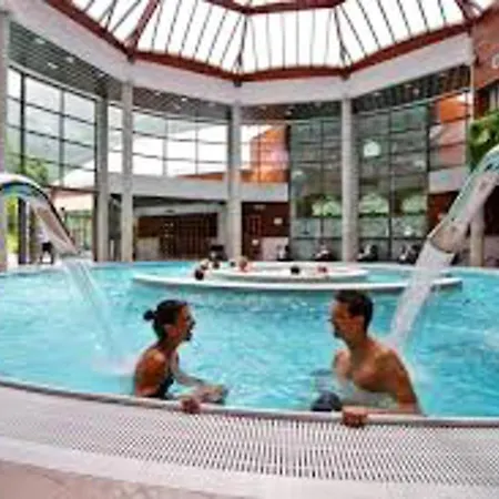 A Cauterets, 27 M², Vue Sur La Ville. * Cauterets