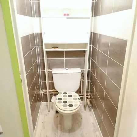 A Cauterets, 27 M², Vue Sur La Ville. Cauterets